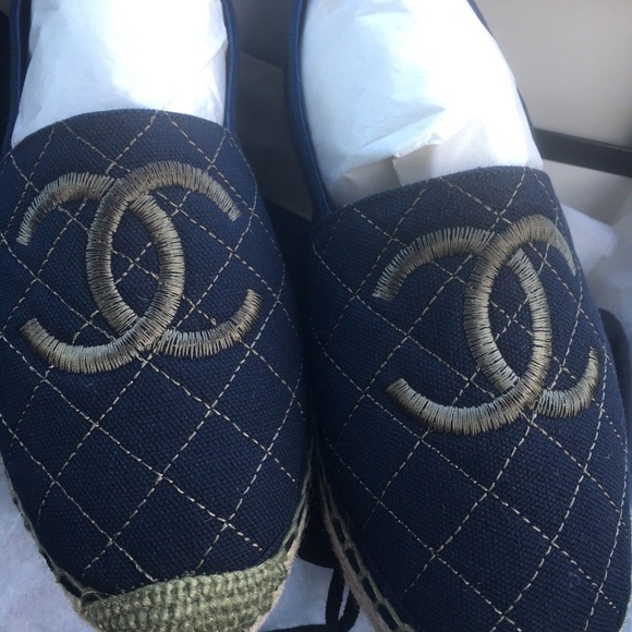 NWT Chanel Espadrilles Dark Navy Green Size 37 - Picture 1 of 6